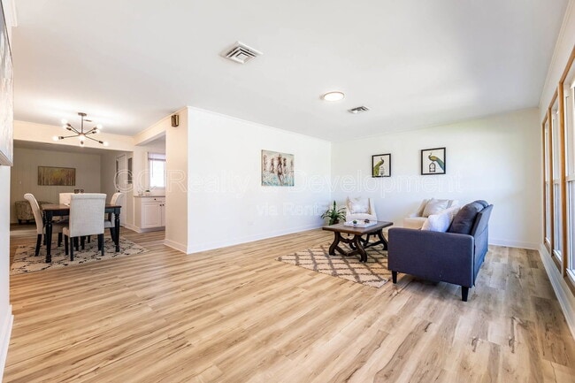 111 Nashua St in Park Forest, IL - Building Photo - Building Photo