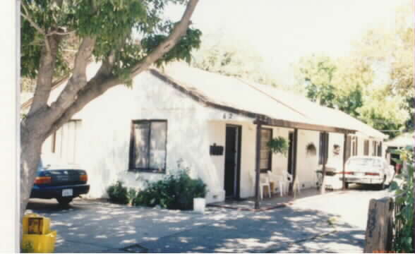 62 Cleveland Ave in San Jose, CA - Foto de edificio - Building Photo