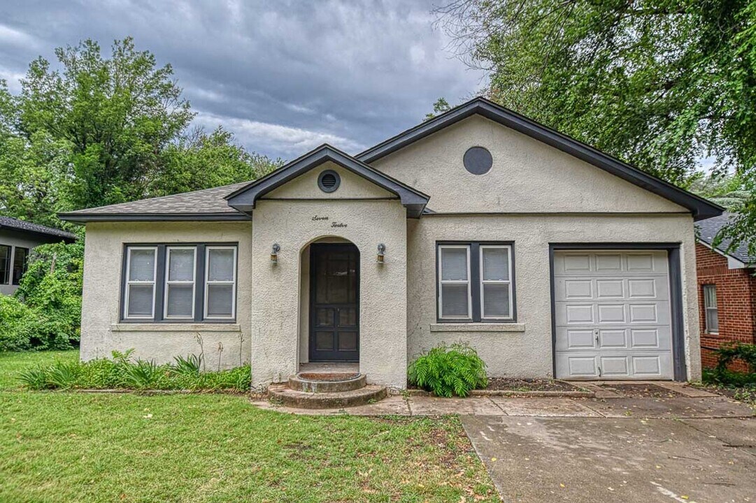 712 S Pickard Ave in Norman, OK - Building Photo