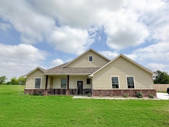 property at 917 Apple Blossom Way