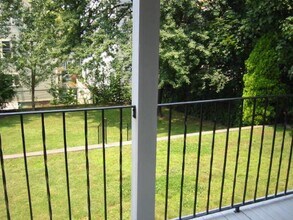 38 Cherry St, Unit 1 in Somerville, MA - Building Photo - Building Photo