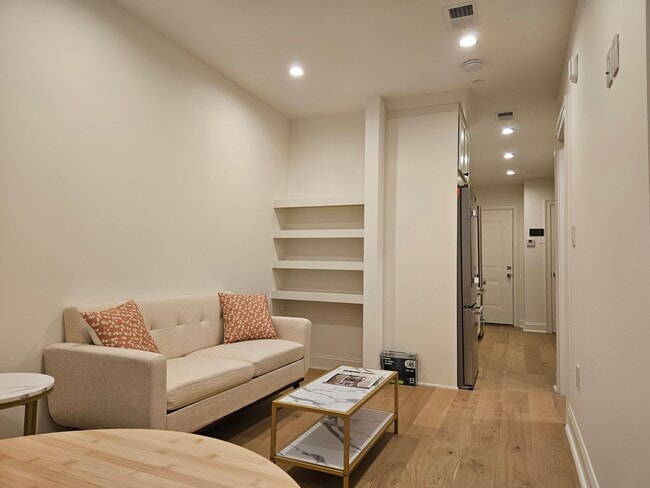 1335 11th St NW in Washington, DC - Foto de edificio - Building Photo