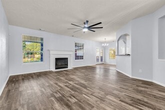 8507 Forest Arbor Ct in Houston, TX - Building Photo - Building Photo