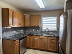 1614 Christa Ct in St. Cloud, FL - Building Photo - Building Photo