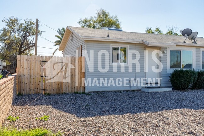 215 E 10th St in Casa Grande, AZ - Building Photo - Building Photo