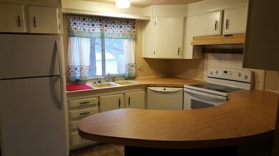 19885 Cinder Ln in Bend, OR - Building Photo - Building Photo