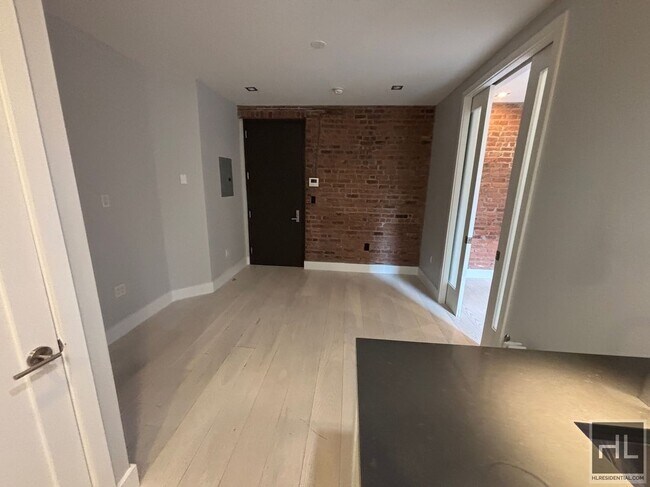 Stanton Street, Unit 5E1 in New York, NY - Building Photo - Building Photo