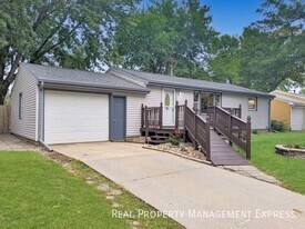 Cozy 3 Bedroom 1 Bathroom in Western Sioux in Sioux Falls, SD - Building Photo