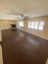 2761 Jenkins Rd in Bakersfield, CA - Building Photo - Building Photo
