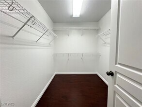 428 Redruth Dr in Las Vegas, NV - Building Photo - Building Photo