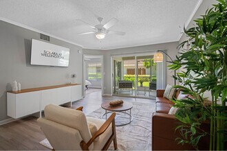 2133 Polo Gardens Dr in Wellington, FL - Building Photo - Building Photo