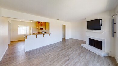 5184 Ewing St in San Diego, CA - Building Photo - Building Photo