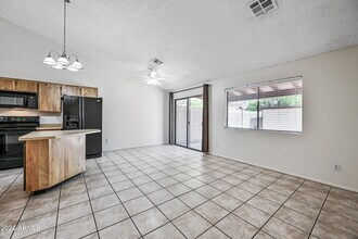 2859 E Irwin Ave in Mesa, AZ - Building Photo - Building Photo