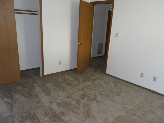3608 Westridge Dr in Lawrence, KS - Building Photo - Building Photo