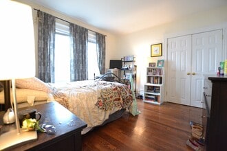 74 Hobart St, Unit 2 in Boston, MA - Building Photo - Building Photo