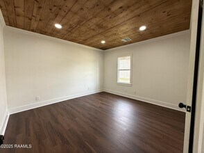 1014 Napoleon Ave in Sunset, LA - Building Photo - Building Photo