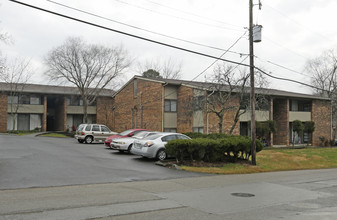 Sunset Rill Apartments in Knoxville, TN - Building Photo - Building Photo