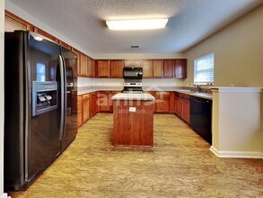 177 Wildberry Ln in Goose Creek, SC - Building Photo - Building Photo