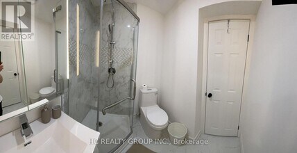 183 Island Rd in Toronto, ON - Building Photo - Building Photo