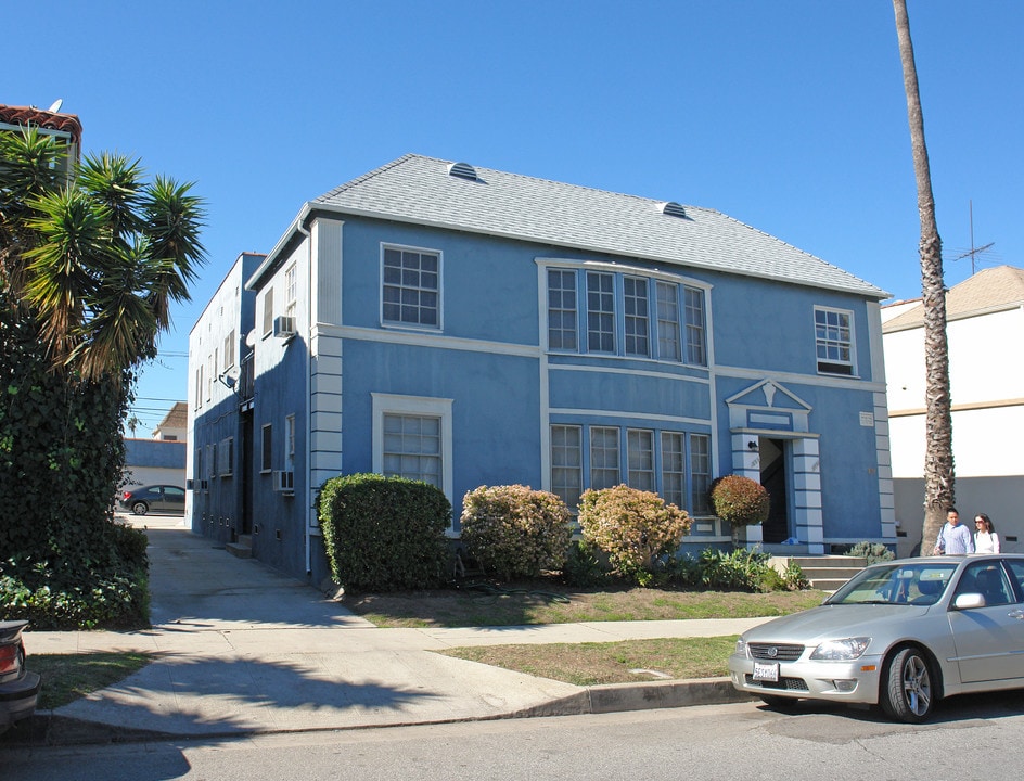 329 N Gardner St in Los Angeles, CA - Building Photo