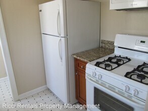 817 E Palm Ave in Orange, CA - Building Photo - Building Photo