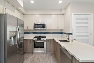 5550 Bonner Ave in Los Angeles, CA - Building Photo - Building Photo