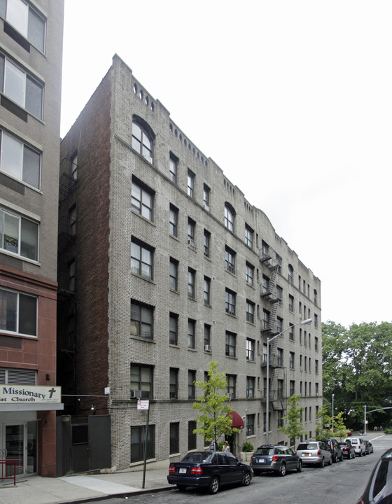 715 Riverside Dr in New York, NY - Building Photo