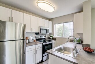 Martha Lake in Lynnwood, WA - Building Photo - Building Photo