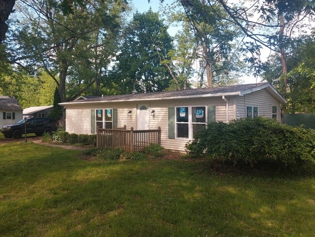 property at 3914 Clarnin St
