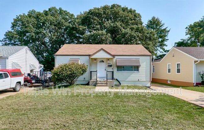 property at 9823 Meadowview Dr