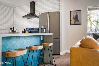 2307 N 51st Pl in Phoenix, AZ - Building Photo - Building Photo