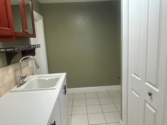 8526 SW Westwood Ln in Stuart, FL - Building Photo - Building Photo