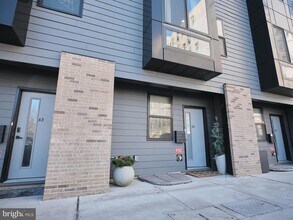 428 Master St, Unit Wyoming-507 in Philadelphia, PA - Building Photo - Building Photo