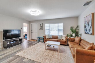 3202 E Jean St in Tampa, FL - Building Photo - Building Photo