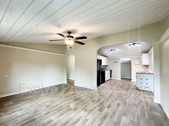 property at 1921 Summerlin Ave