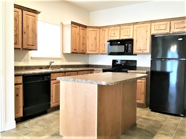 247 Boston Dr in North Salt Lake, UT - Building Photo - Building Photo