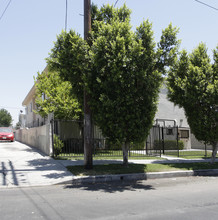 6916 Agnes Ave in North Hollywood, CA - Building Photo - Building Photo