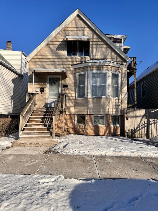 4215 S Washtenaw Ave, Unit 1