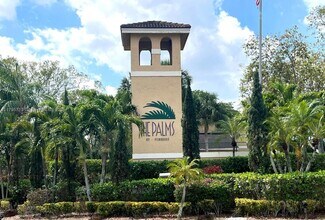 9491 Palm Cir N in Pembroke Pines, FL - Building Photo - Building Photo