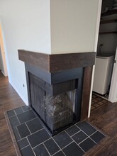 7030 Park Lane Ct, Unit 204 in Woodridge, IL - Foto de edificio - Building Photo