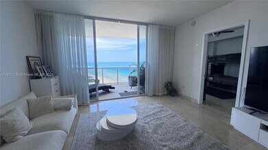 18201 Collins Ave, Unit 1904 in Sunny Isles Beach, FL - Building Photo - Building Photo