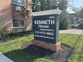 Kenneth House Apartments in Upper Darby, PA - Foto de edificio - Building Photo