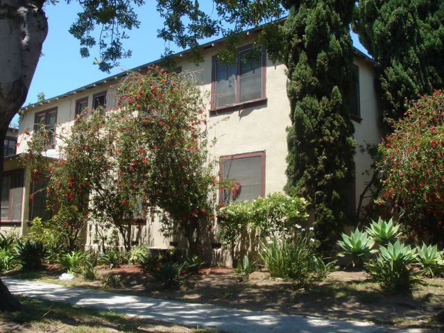 Idaho Apartments in Santa Monica, CA - Building Photo