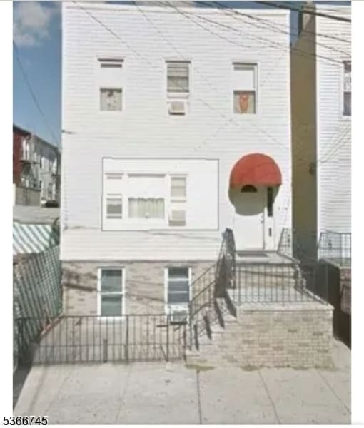 property at 518 18th St