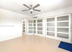 2170 NE 51st Ct in Fort Lauderdale, FL - Foto de edificio - Building Photo