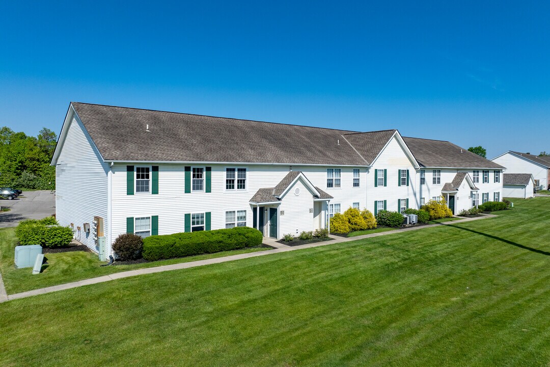 10818-10828 Southwind Dr in Powell, OH - Foto de edificio