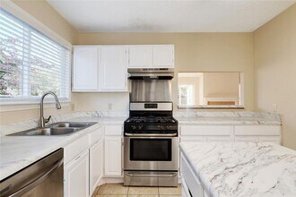 6223 Avery Island Ave in Austin, TX - Building Photo - Building Photo