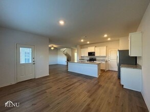 321 Sunnymeade Ln in Jarrell, TX - Building Photo - Building Photo