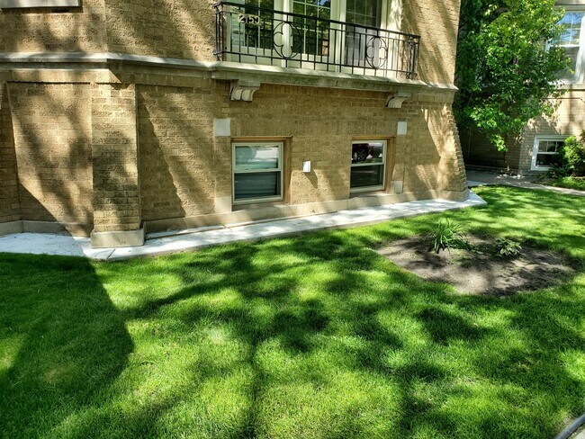 2150 W Arthur Ave in Chicago, IL - Foto de edificio - Building Photo