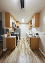 Villa Park in Van Nuys, CA - Building Photo